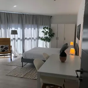 Estudio Nuevo En Apartamento